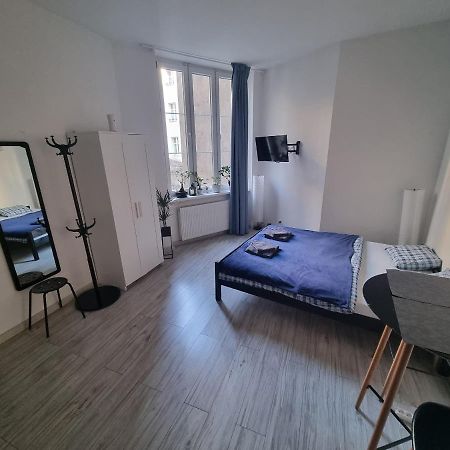 11A Studio Centrum Polwiejska Poznań Exteriör bild